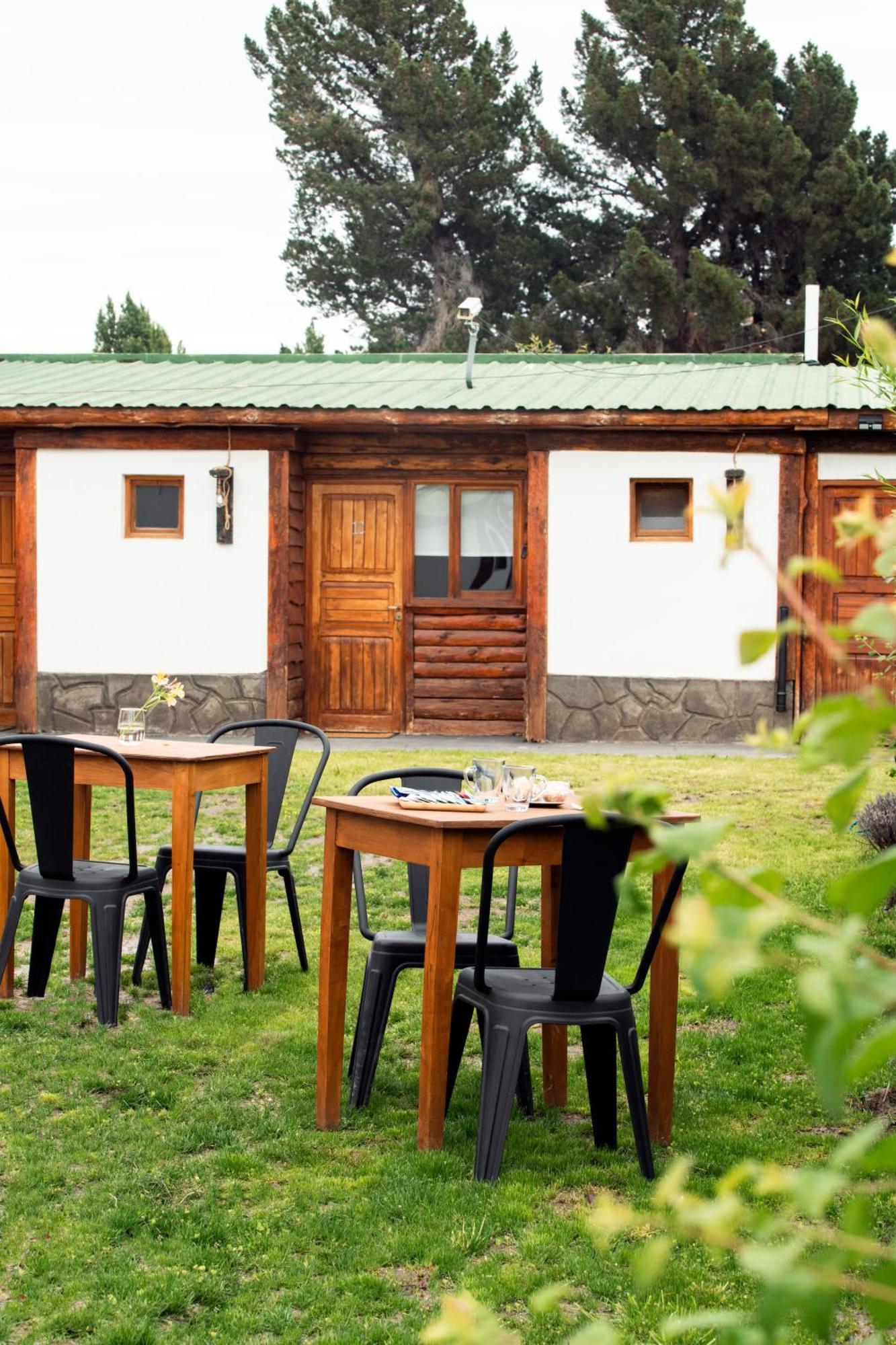 Oliva Hosteria Y Apart El Calafate Exterior foto